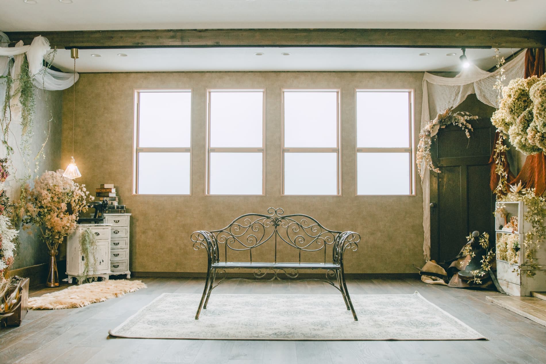 ナチュラルなスタジオ撮影が可能なアールビースタジオ